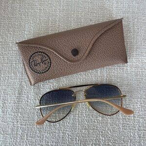 Authentic Ray-Ban Light Gold Aviator Lightweight Sunglasses